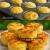 Muffins au fromage et à la purée de pommes de terre avec œufs